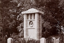 Juel_denkmal_04 - Kopie.jpg