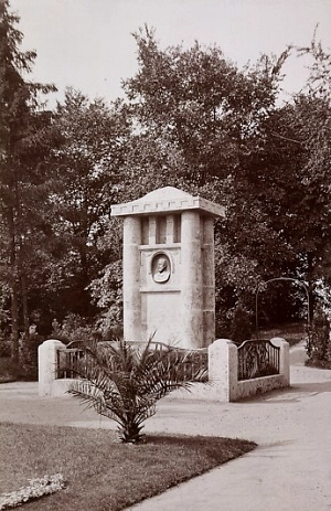 Juel_denkmal_04 - Kopie.jpg